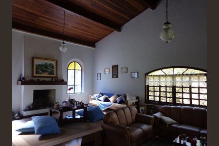 13_photo/94cfaa9b1f.db01357aa49deb94-ATLAS-21e4f3a5-ebdd-4f60-9503-4a8c65c34f0f.jpg de casa à venda com 4 quartos, 380m² em Jardim Mediterraneo, Cotia