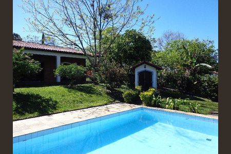 49_photo/94cfaa9b1f.db01357aa49deb94-ATLAS-2a058974-1e1e-4665-b545-2ee8659894e2.jpg de casa à venda com 4 quartos, 380m² em Jardim Mediterraneo, Cotia