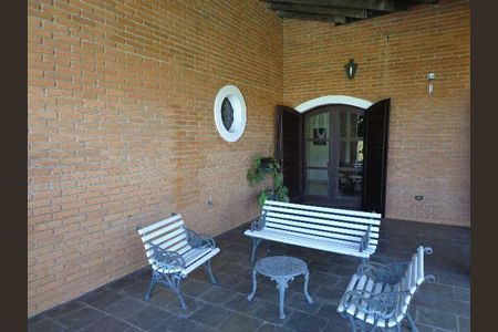 39_photo/94cfaa9b1f.db01357aa49deb94-ATLAS-87c40511-5edb-4015-9ae7-b9323e3a7d2c.jpg de casa à venda com 4 quartos, 380m² em Jardim Mediterraneo, Cotia