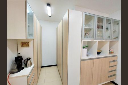 3_photo/94cfaa9b3f.591f4a49457a4313-ATLAS-bb896a10-059c-494b-84c2-b55a496f8cec.jpg de casa de condomínio à venda com 3 quartos, 400m² em Vila Santo Antonio de Carapicuiba, Cotia