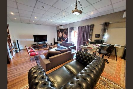 2_photo/94cfaa9b3f.591f4a49457a4313-ATLAS-c61dd0bf-c8ef-4643-8276-df2aa47f5b43.jpg de casa de condomínio à venda com 3 quartos, 400m² em Vila Santo Antonio de Carapicuiba, Cotia