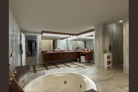 22_photo/94cfaa9b63.4e221277b30b404d-ATLAS-33d9d2ae-bddc-4fc5-b01e-4fc4ca04c9ee.jpg de casa à venda com 6 quartos, 1374m² em Vila Santo Antonio de Carapicuiba, Cotia