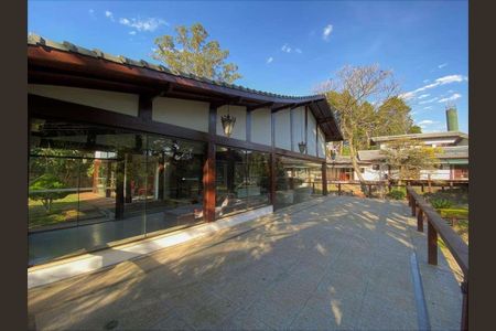 12_photo/94cfaa9b63.4e221277b30b404d-ATLAS-df24d452-45e4-4daa-8b72-31615ab0037c.jpg de casa à venda com 6 quartos, 1374m² em Vila Santo Antonio de Carapicuiba, Cotia