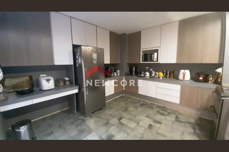 15_photo/94cfaa9b9d.15f4a19d538e62fb-ATLAS-29b71fa9-b7ce-42ff-b385-32fdecc3827e.jpg de casa à venda com 6 quartos, 980m² em Jardim Mediterraneo, Cotia