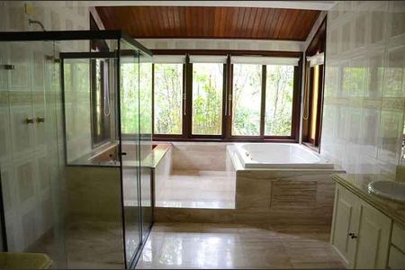 5_photo/94cfaa9bad.bd2dffe6b68feeb7-ATLAS-88a21a45-7832-4f75-a614-c7c6fbb5cf4a.jpg de casa de condomínio à venda com 4 quartos, 840m² em Jardim Mediterraneo, Cotia