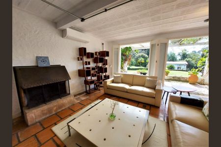 14_photo/94cfaa9c53.0435190f6de6ffa1-ATLAS-524e6f04-e712-4357-aa9e-bf46c68b6052.jpg de casa de condomínio à venda com 4 quartos, 500m² em Parque Silvino Pereira, Cotia