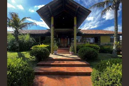 11_photo/94cfaa9c7d.46ae6cbe0761d4fa-ATLAS-97c279ed-9bd0-434e-a489-1a55b3d8a2e8.jpg de casa de condomínio à venda com 5 quartos, 1333m² em Vila Santo Antonio de Carapicuiba, Cotia