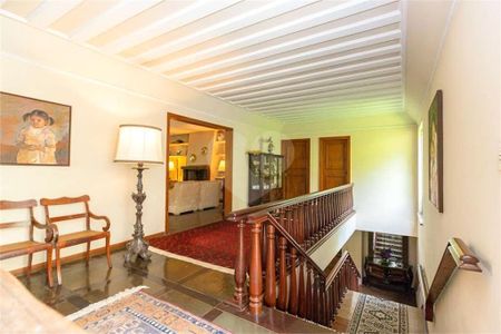 3_photo/94cfaa9ce7.9612c2c0390caf5f-ATLAS-0bc265e8-4844-482d-92d2-edec87bea02b.jpg de casa à venda com 6 quartos, 721m² em Parque Silvino Pereira, Cotia