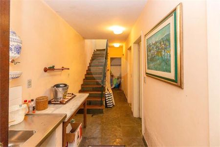 8_photo/94cfaa9ce7.9612c2c0390caf5f-ATLAS-3150b249-fd31-4e41-b3cd-9342bf72a964.jpg de casa à venda com 6 quartos, 721m² em Parque Silvino Pereira, Cotia