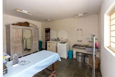 34_photo/94cfaa9ce7.9612c2c0390caf5f-ATLAS-5ef9891d-7bf9-470c-bd91-7df2c91304db.jpg de casa à venda com 6 quartos, 721m² em Parque Silvino Pereira, Cotia