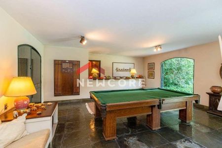 6_photo/94cfaa9ce7.dda3a78fb47de289-ATLAS-3525351a-3d30-41ff-988e-cefd3f18b51e.jpg de casa de condomínio à venda com 6 quartos, 721m² em Parque Silvino Pereira, Cotia