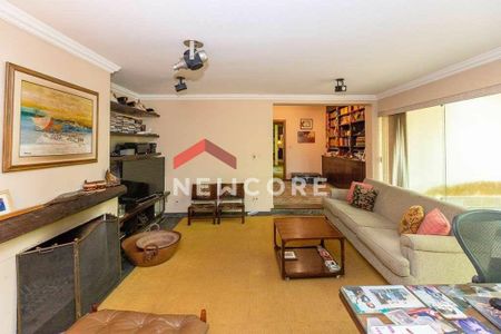 27_photo/94cfaa9ce7.dda3a78fb47de289-ATLAS-4e699e83-32db-47e6-b43a-24dbb63696e4.jpg de casa de condomínio à venda com 6 quartos, 721m² em Parque Silvino Pereira, Cotia