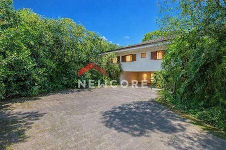 2_photo/94cfaa9cf7.93b8fa184532727f-ATLAS-07e4a6cd-fb47-4af5-be85-2b59066c97ca.jpg de casa de condomínio à venda com 6 quartos, 721m² em Parque Silvino Pereira, Cotia