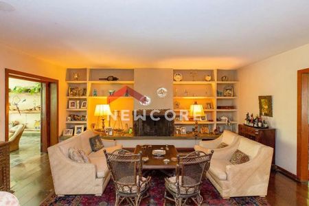 36_photo/94cfaa9cf7.93b8fa184532727f-ATLAS-92c022c2-a78b-4fc5-94dd-43db7bb6de92.jpg de casa de condomínio à venda com 6 quartos, 721m² em Parque Silvino Pereira, Cotia