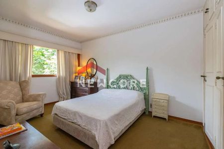 49_photo/94cfaa9cf7.93b8fa184532727f-ATLAS-c4af37bd-856e-46cf-809c-e7d72f57d63d.jpg de casa de condomínio à venda com 6 quartos, 721m² em Parque Silvino Pereira, Cotia