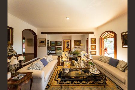 5_photo/94cfaa9cff.e6e1c947b02cf8fb-ATLAS-708e1574-db00-449f-9bf8-7c6759d470e8.jpg de casa de condomínio à venda com 4 quartos, 467m² em Parque Silvino Pereira, Cotia