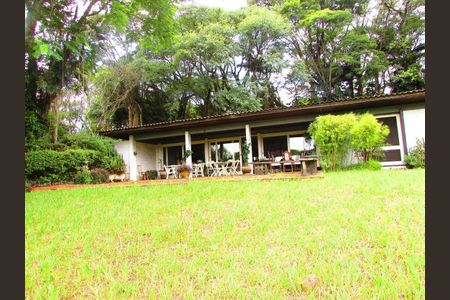 11_photo/94cfaa9d9f.74dbc9aa7d3e0758-ATLAS-484a7a39-b5ee-41e6-82e8-fa9d5d3c6003.jpg de casa de condomínio à venda com 4 quartos, 385m² em Parque Silvino Pereira, Cotia