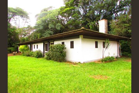 8_photo/94cfaa9d9f.74dbc9aa7d3e0758-ATLAS-607aca94-13eb-4fe8-b470-af4a10c841de.jpg de casa de condomínio à venda com 4 quartos, 385m² em Parque Silvino Pereira, Cotia