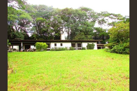 7_photo/94cfaa9d9f.74dbc9aa7d3e0758-ATLAS-7007bfa7-9fe4-4fe1-9ce5-dcdedfdc4020.jpg de casa de condomínio à venda com 4 quartos, 385m² em Parque Silvino Pereira, Cotia