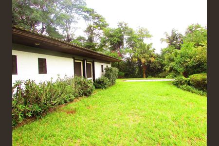 7_photo/94cfaa9d9f.74dbc9aa7d3e0758-ATLAS-c99345a7-d389-40e3-aeec-6b24a81fd9f6.jpg de casa de condomínio à venda com 4 quartos, 385m² em Parque Silvino Pereira, Cotia