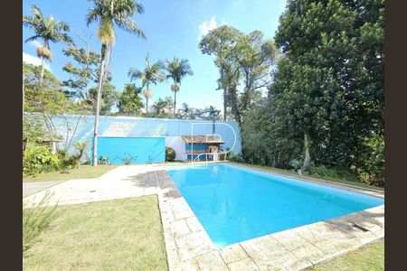 5_photo/94cfaa9e0f.813e0fc0a92df6ab-ATLAS-060c4b39-ced6-4edd-a149-43a8c3e52513.jpg de casa à venda com 5 quartos, 790m² em Parque Silvino Pereira, Cotia