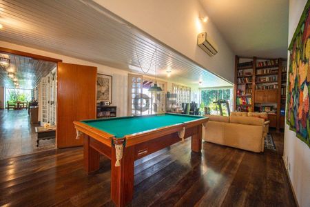 8_photo/94cfaa9e0f.813e0fc0a92df6ab-ATLAS-2047f0ee-46f3-464d-9899-b067847c7331.jpg de casa à venda com 5 quartos, 757m² em Parque Silvino Pereira, Cotia