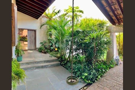 11_photo/94cfaa9e0f.813e0fc0a92df6ab-ATLAS-32862a53-92c8-4bd9-ab96-75ddd8844c74.jpg de casa à venda com 4 quartos, 800m² em Parque Silvino Pereira, Cotia