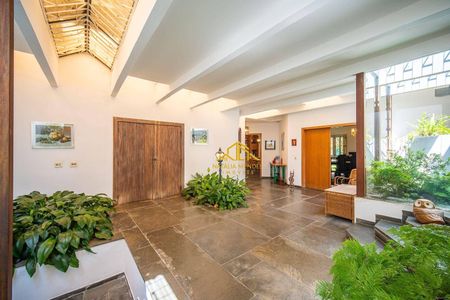 4_photo/94cfaa9e0f.813e0fc0a92df6ab-ATLAS-7a49492c-41b3-46d6-9263-bad27d8dc5cf.jpg de casa à venda com 5 quartos, 756m² em Parque Silvino Pereira, Cotia