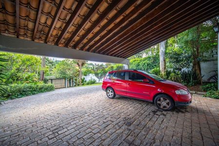 45_photo/94cfaa9e0f.813e0fc0a92df6ab-ATLAS-7e03c514-ff9b-4703-a88f-8f2c31e2d15a.jpg de casa à venda com 5 quartos, 757m² em Parque Silvino Pereira, Cotia