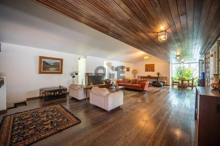 7_photo/94cfaa9e0f.813e0fc0a92df6ab-ATLAS-933e4148-7f2e-4315-bbce-b0b3d23edb98.jpg de casa à venda com 5 quartos, 757m² em Parque Silvino Pereira, Cotia