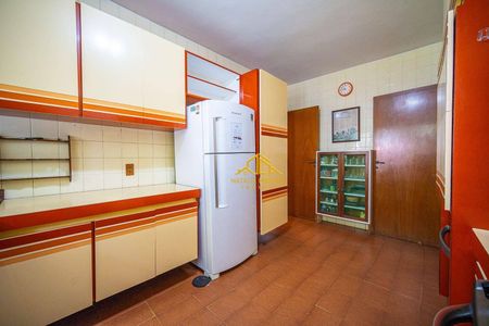 12_photo/94cfaa9e0f.813e0fc0a92df6ab-ATLAS-9e71ea80-b06a-4924-bb89-6d5e29ddd4e5.jpg de casa à venda com 5 quartos, 756m² em Parque Silvino Pereira, Cotia