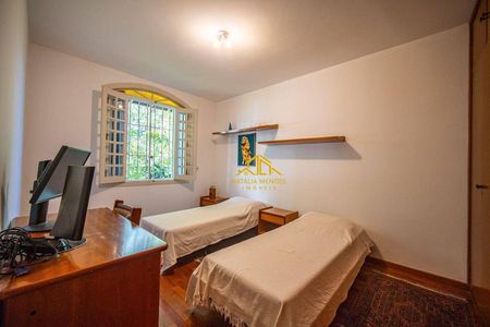 22_photo/94cfaa9e0f.813e0fc0a92df6ab-ATLAS-a8c35d75-d99e-40c2-a6cd-95f491884f23.jpg de casa à venda com 5 quartos, 756m² em Parque Silvino Pereira, Cotia