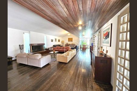 9_photo/94cfaa9e0f.813e0fc0a92df6ab-ATLAS-cc6fd17a-a3cc-4e77-bd67-c95bfd4ec602.jpg de casa à venda com 5 quartos, 790m² em Parque Silvino Pereira, Cotia