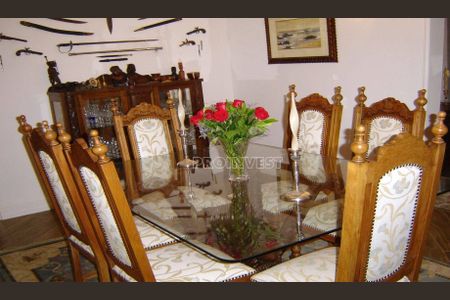 3_photo/94cfaa9e1f.e2451d589f4ca2b2-ATLAS-29746977-59e3-4cbb-a64f-098d0107b21f.jpg de casa à venda com 5 quartos, 625m² em Vila Santo Antonio de Carapicuiba, Cotia