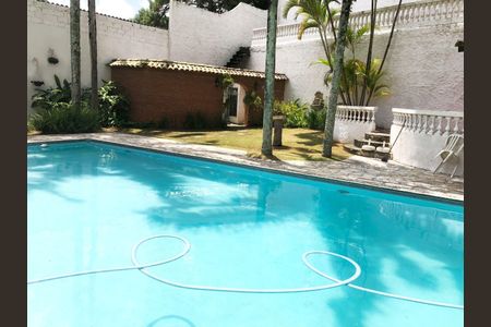 9_photo/94cfaa9e1f.e2451d589f4ca2b2-ATLAS-6cad94df-3e5a-41e9-b457-675a725d9cf2.jpg de casa à venda com 5 quartos, 625m² em Vila Santo Antonio de Carapicuiba, Cotia