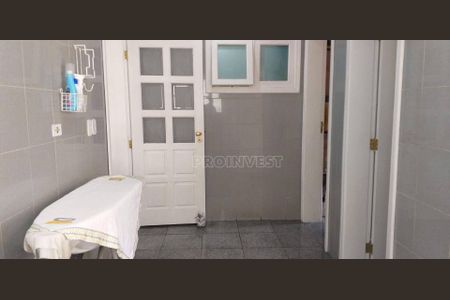 4_photo/94cfaa9e3d.4540318967139590-ATLAS-183b8e71-9779-4b5c-bfc1-5299c712d444.jpg de casa à venda com 3 quartos, 540m² em Parque Silvino Pereira, Cotia