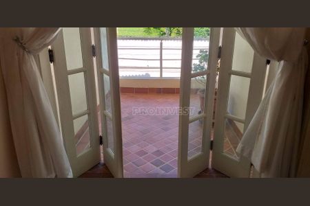 14_photo/94cfaa9e3d.4540318967139590-ATLAS-b69ba7f2-3c67-406f-b78f-1c8a4dbadf41.jpg de casa à venda com 3 quartos, 540m² em Parque Silvino Pereira, Cotia