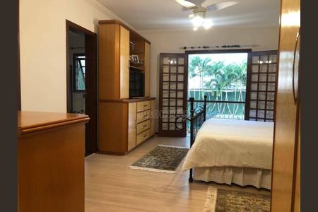 11_photo/94cfaa9e3d.ceff8192393c33de-ATLAS-064ad990-869c-4e68-bf2d-2352949b25b6.jpg de casa à venda com 3 quartos, 438m² em Parque Silvino Pereira, Cotia