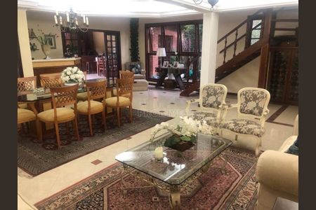 6_photo/94cfaa9e3d.ceff8192393c33de-ATLAS-2ae0e7be-4360-4b31-af79-8ee737601fbb.jpg de casa à venda com 3 quartos, 438m² em Parque Silvino Pereira, Cotia