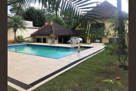 6_photo/94cfaa9e3d.ceff8192393c33de-ATLAS-afeee67b-388f-4ecf-a5a9-344057e26d6e.jpg de casa à venda com 3 quartos, 438m² em Parque Silvino Pereira, Cotia