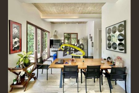 2_photo/94cfaa9e41.df2406aa61ba3211-ATLAS-1a84f1eb-6da4-431c-b7fb-75de798cbe0c.jpg de casa à venda com 4 quartos, 414m² em Parque Silvino Pereira, Cotia