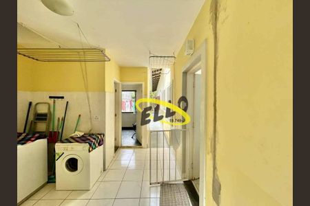 2_photo/94cfaa9e41.df2406aa61ba3211-ATLAS-22abb885-bbd1-4110-94ab-4c6795e18b83.jpg de casa à venda com 4 quartos, 414m² em Parque Silvino Pereira, Cotia