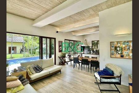 10_photo/94cfaa9e41.df2406aa61ba3211-ATLAS-68058770-28af-44bd-b1ae-725d1b420b2a.jpg de casa à venda com 4 quartos, 414m² em Parque Silvino Pereira, Cotia