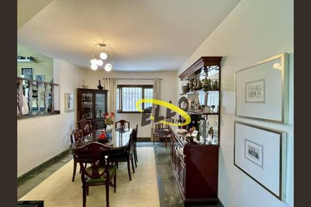 4_photo/94cfaa9e41.df2406aa61ba3211-ATLAS-7a4ac3d4-7d08-42e2-b407-82e8b3480c8a.jpg de casa à venda com 4 quartos, 414m² em Parque Silvino Pereira, Cotia