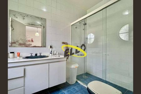 6_photo/94cfaa9e41.df2406aa61ba3211-ATLAS-7d60c4b5-75ea-4b2f-8585-2dcce6cddb3c.jpg de casa à venda com 4 quartos, 414m² em Parque Silvino Pereira, Cotia