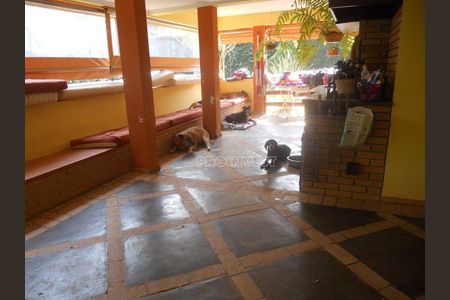 23_photo/94cfaa9e5b.7d44486df2fbe63f-ATLAS-12fc7ccb-5ef0-4720-bf07-07c38752d0b1.jpg de casa à venda com 3 quartos, 350m² em Parque Silvino Pereira, Cotia