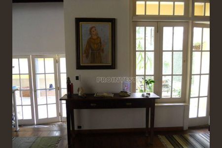 7_photo/94cfaa9e5b.7d44486df2fbe63f-ATLAS-bfc90c7d-52c9-4917-9c72-e02f7bfeb2d6.jpg de casa à venda com 3 quartos, 350m² em Parque Silvino Pereira, Cotia