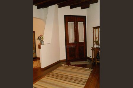 20_photo/94cfaa9e5b.7d44486df2fbe63f-ATLAS-eda63e4c-be8d-4ffb-81af-8068fc9d38f3.jpg de casa à venda com 3 quartos, 350m² em Parque Silvino Pereira, Cotia