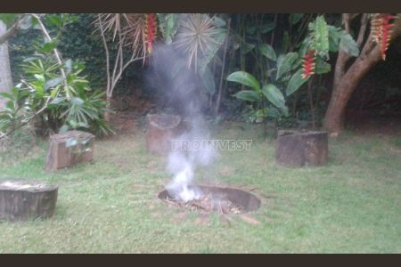 24_photo/94cfaa9e5b.7d44486df2fbe63f-ATLAS-f16cbdcc-239b-4df9-aadb-10fcb2a2ba20.jpg de casa à venda com 3 quartos, 350m² em Parque Silvino Pereira, Cotia