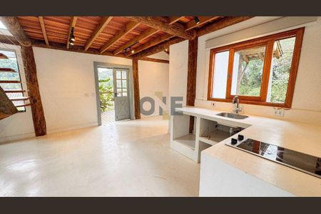 9_photo/94cfaa9e65.906020ab0bc1df8b-ATLAS-3791c88e-1b83-41b1-b2f8-9946aa3458ff.jpg de casa à venda com 3 quartos, 405m² em Parque Silvino Pereira, Cotia